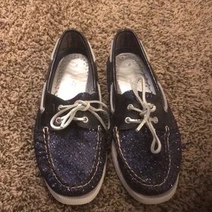 Navy blue Sperry’s